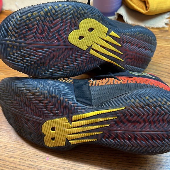 🎉HP🎉 Like new!!! New Balance omn1s size 9 - Picture 6 of 7